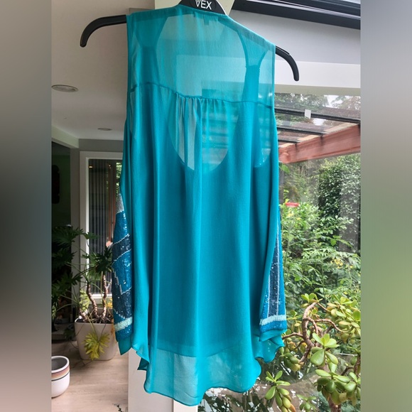 Renzo and Kai sequin tank top. Size L - Picture 2 of 4